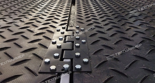Mobile road pavements